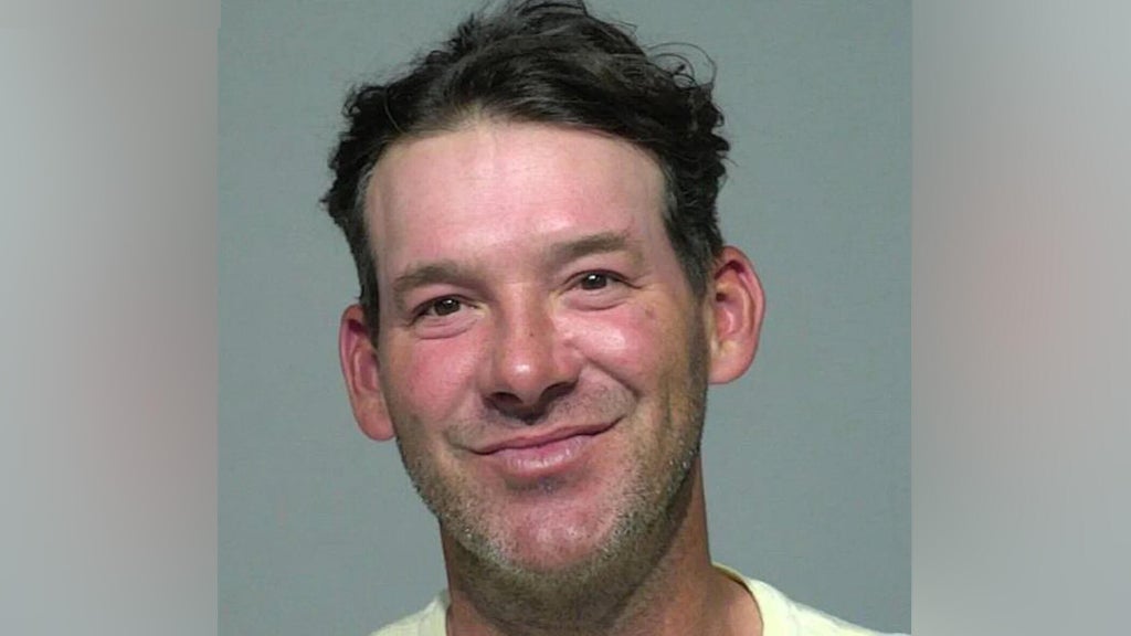Tony Romo on leave from CBS Sports after arrest in Wisconsin on charge of driving while intoxicated — CBS Miami, Boca Raton Arts news