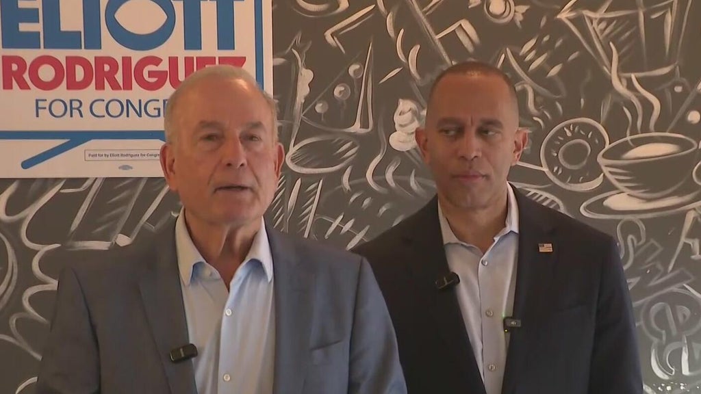 House Minority Leader Jeffries joins Florida District 27 candidate Eliott Rodriguez in Pinecrest — CBS Miami, Boca Raton Community news