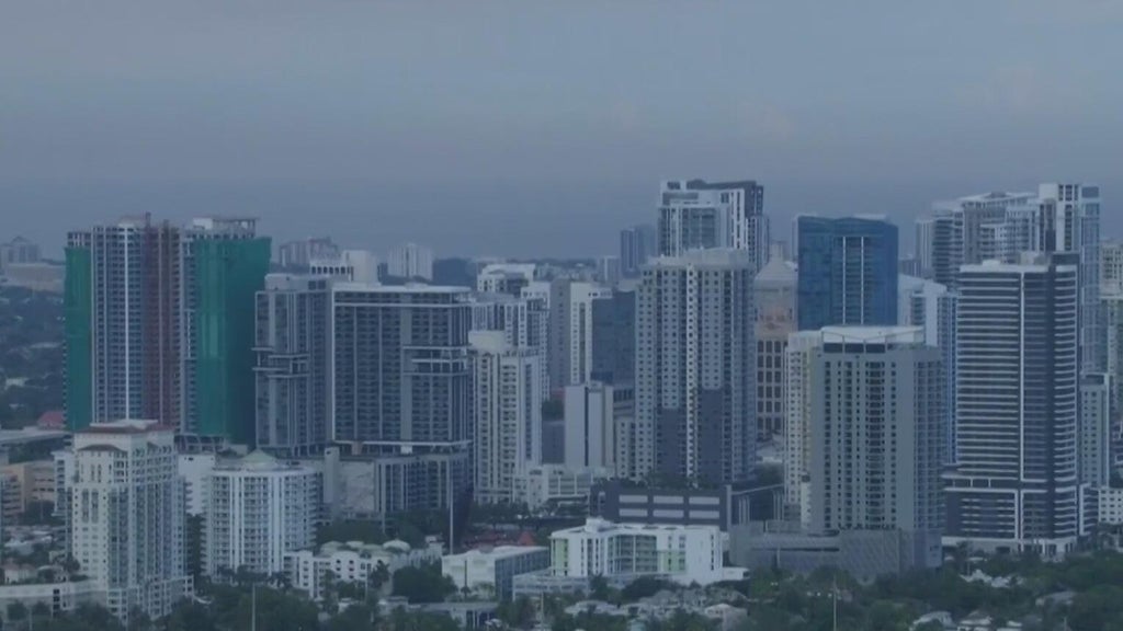 Fort Lauderdale, Wilton Manors mayors warn Amendment 3 could force service cuts, higher rents — CBS Miami, Boca Raton Government news