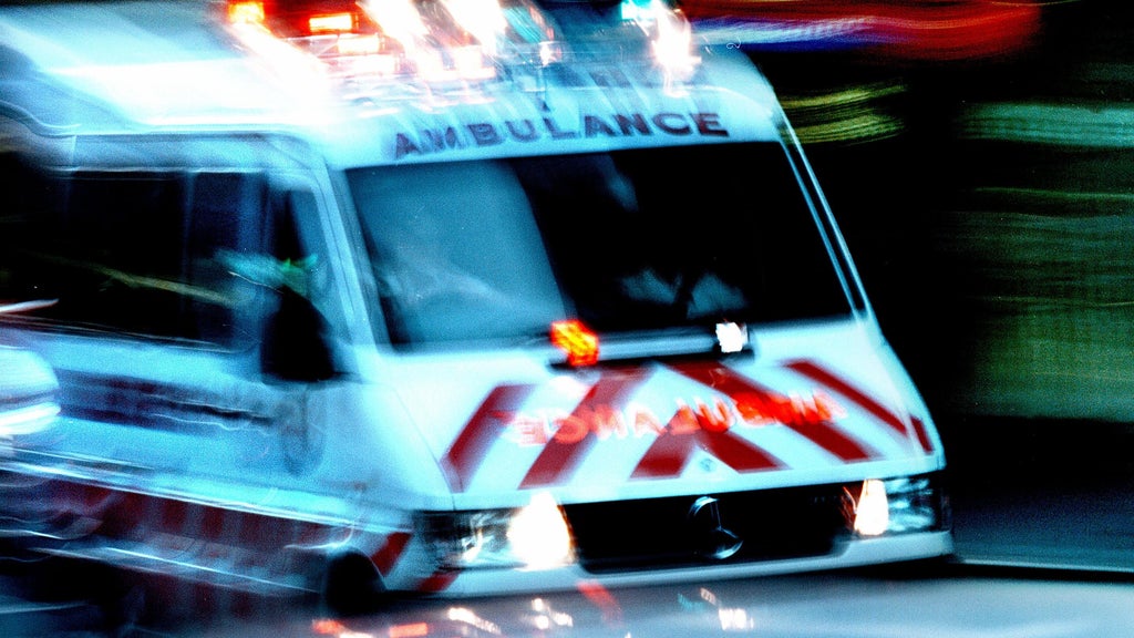 Woman arrested after allegedly setting man on fire in Miami-Dade, authorities say — CBS Miami, Boca Raton Health news