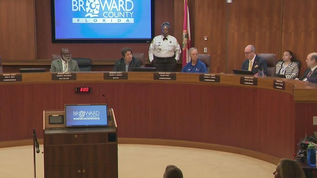 Broward County Commission holds emergency meeting over access to BSO headquarters — CBS Miami, Boca Raton Government news