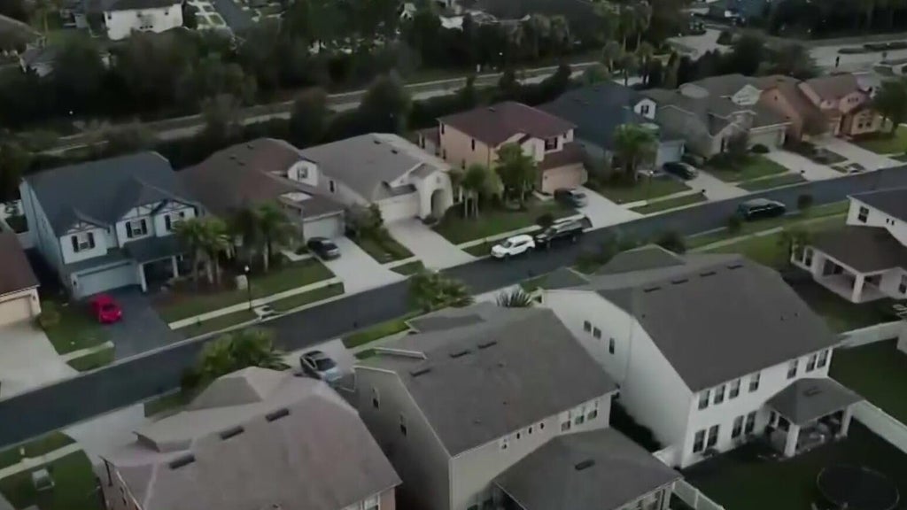Hollywood residents meet with city to learn more about Amendment 3 aimed at slashing property taxes — CBS Miami, Boca Raton Real Estate news