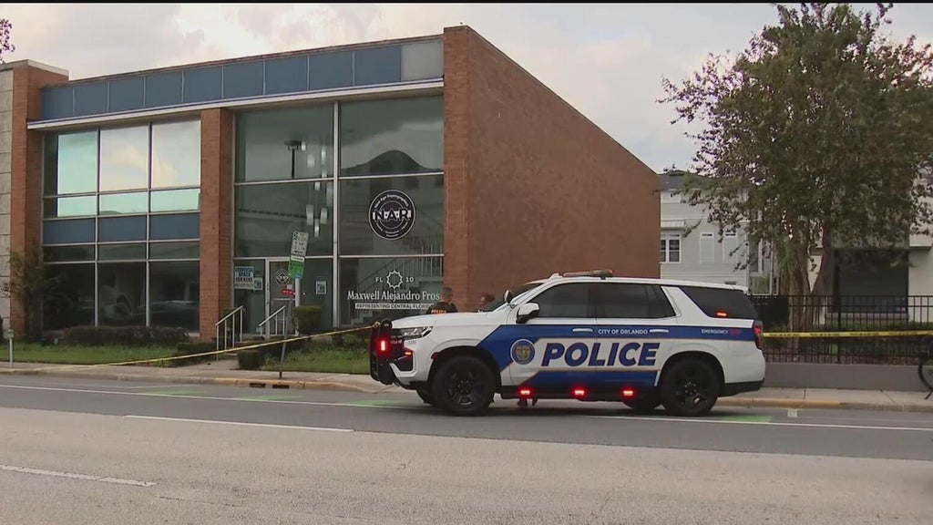 Suspicious packages sent to two Florida congressional offices — CBS Miami, Boca Raton Community news
