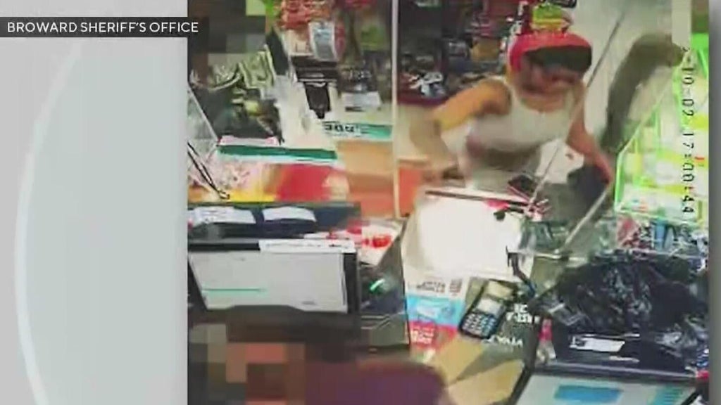 Search for woman who pepper-sprayed store clerk in the face after dispute underway — CBS Miami, Boca Raton Business news