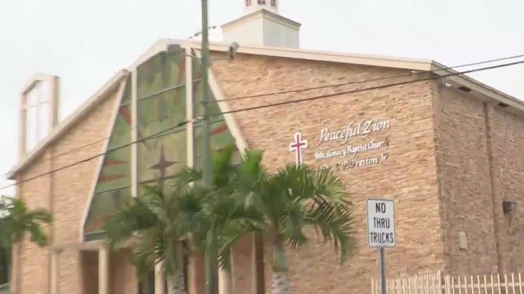 Man's decomposing body found on a lot owned by a northwest Miami-Dade church — CBS Miami, Boca Raton Schools news