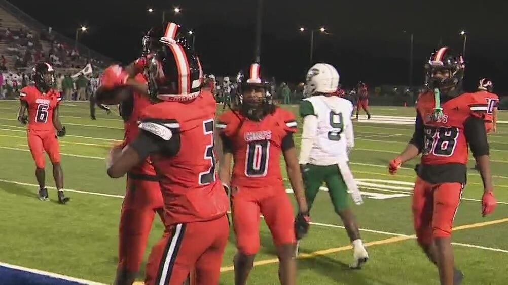 Miami Carol City defeats rival Miami Central 27-10 — Boca Raton Schools news