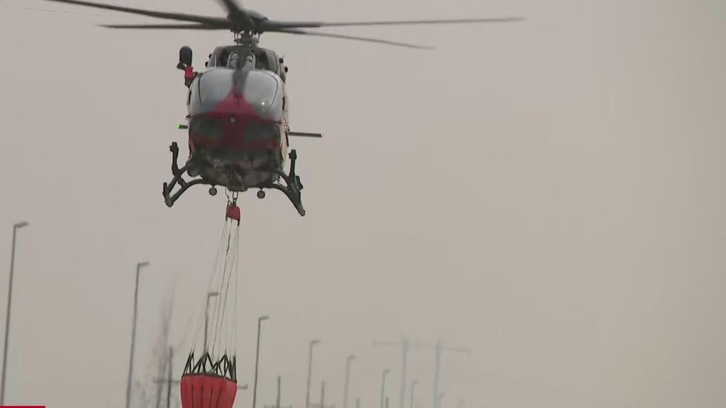 Officials continue to fight flames in West Miami-Dade — CBS Miami, Boca Raton Community news