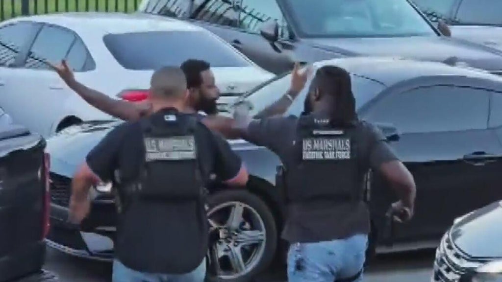 Arrest reports show Dwight Wells and his suspected killer knew each other — CBS Miami, Boca Raton Community news