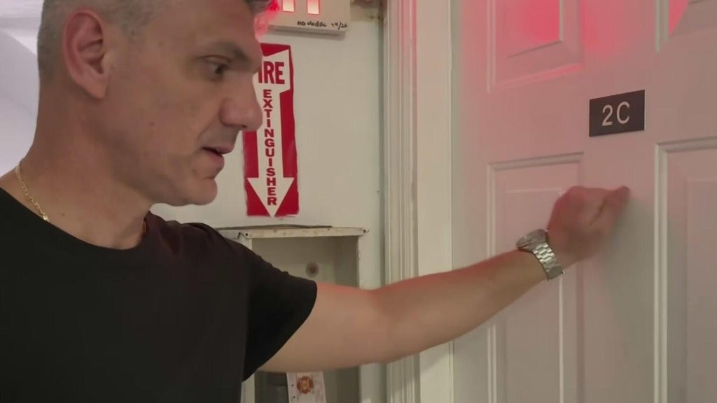 Cybersecurity expert tracks identity theft rings in South Florida — CBS Miami, Boca Raton Technology news