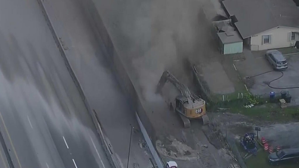 Residents near Florida Turnpike's gas leak speak out after being evacuated in Hollywood — CBS Miami, Boca Raton Community news