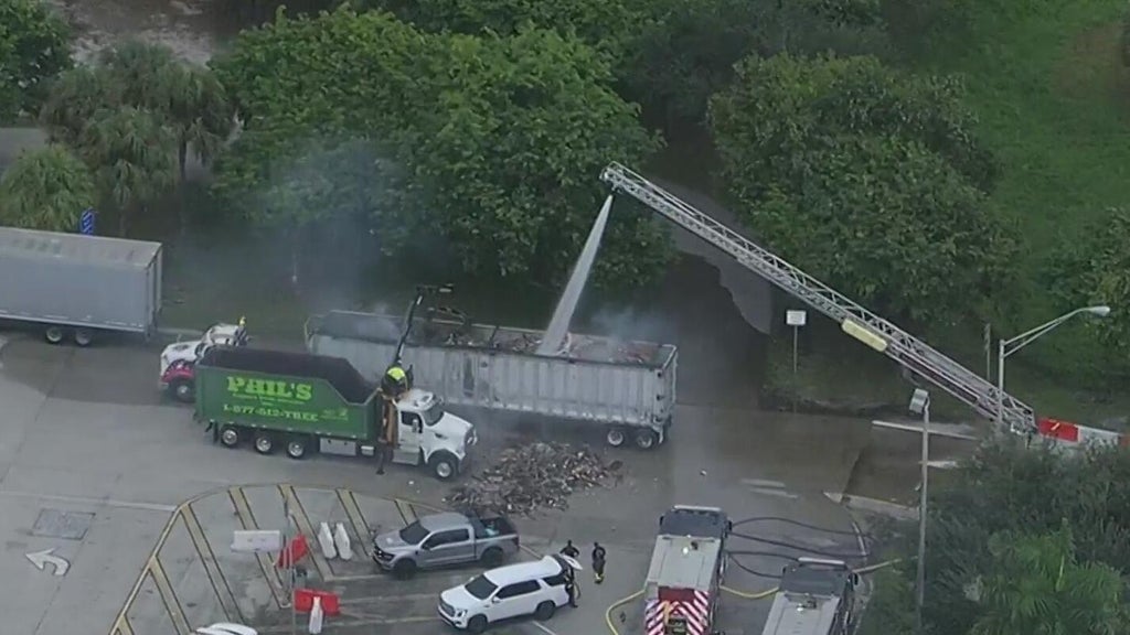Northbound Turnpike reopens in Broward after truck fire — CBS Miami, Boca Raton Community news