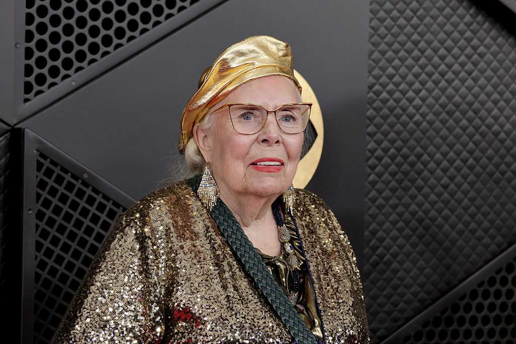 Joni Mitchell is now an American citizen, six decades after moving to the US — WPBF Entertainment Palm Beach