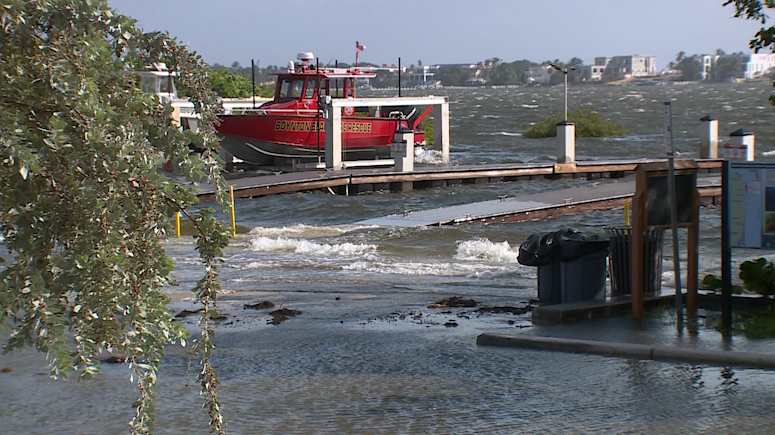 Coastal flood warning issued for Palm Beach County as king tides raise flooding risk — WPBF West Palm Beach