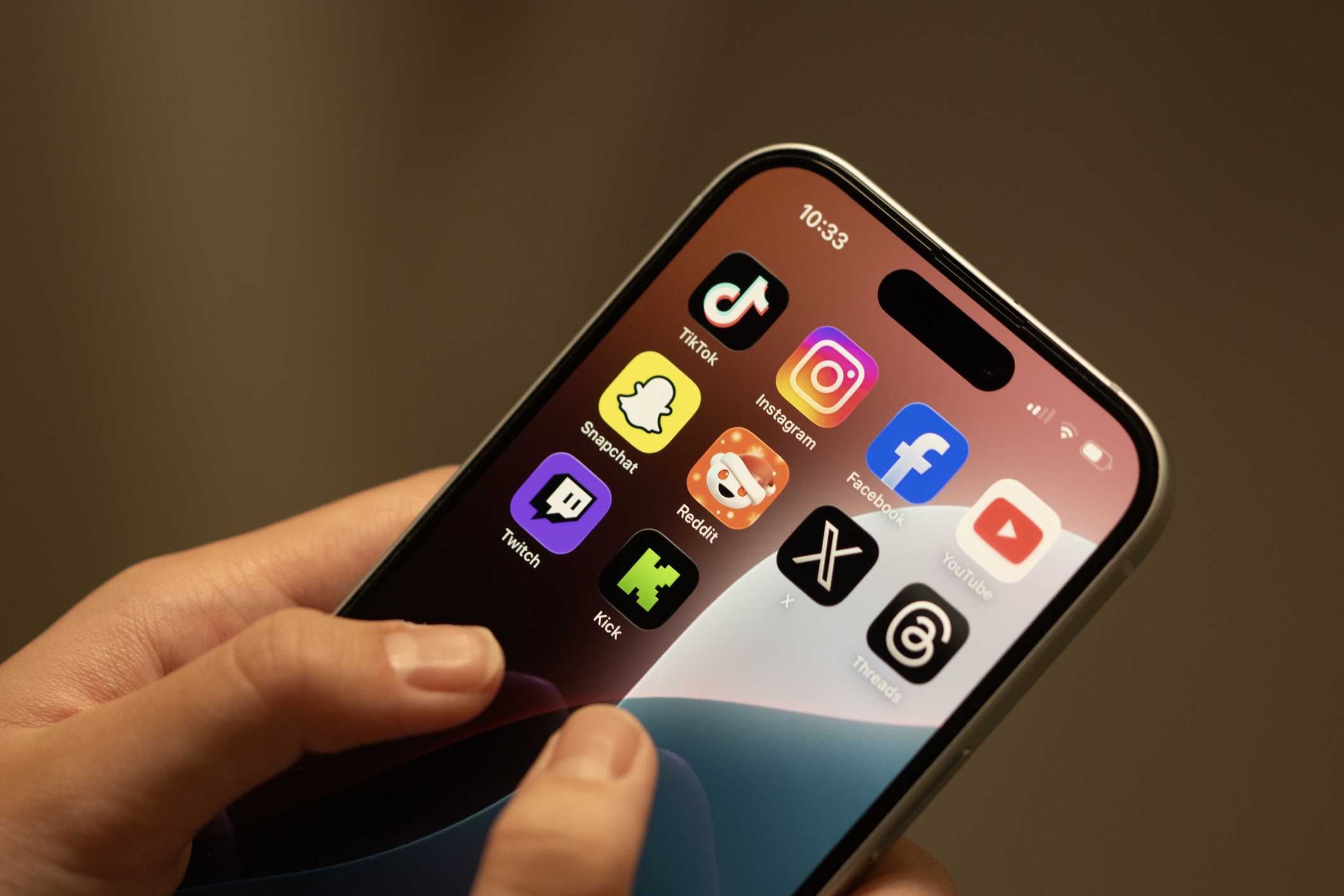 Appeals Court rules Florida law banning social media accounts for kids under 14 is constitutional — WPBF West Palm Beach